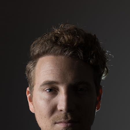 Photo of Shane Snow
